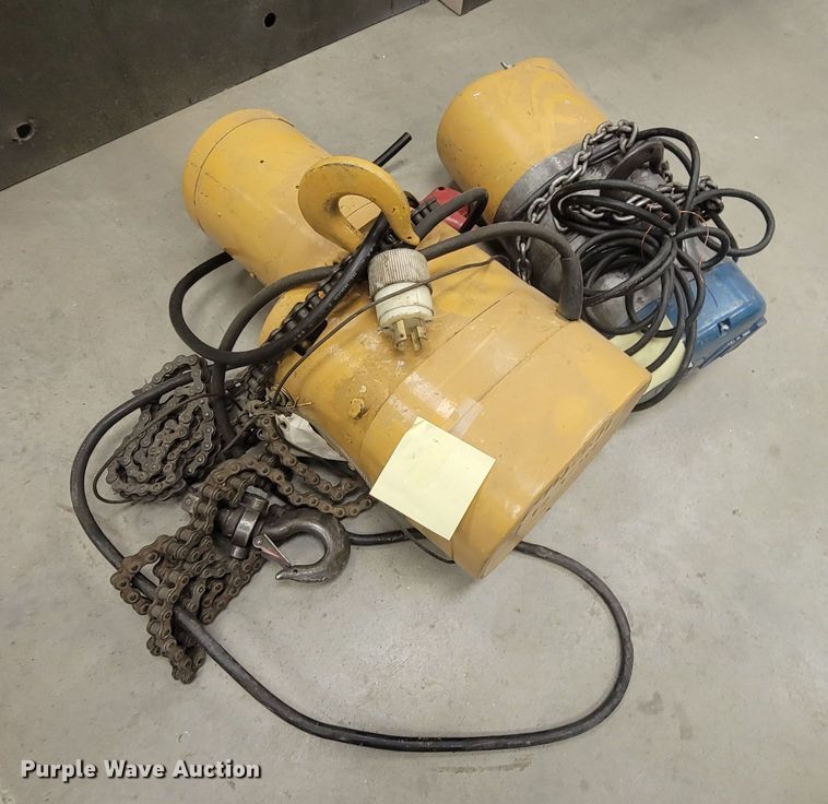 image for item HY9077 (3) hoists