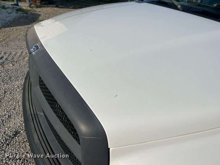 image for item II9183 2005 Dodge Ram 2500  utility bed pickup truck