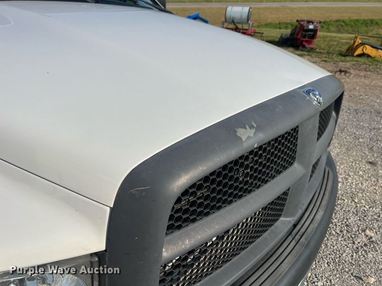 image for item II9183 2005 Dodge Ram 2500  utility bed pickup truck