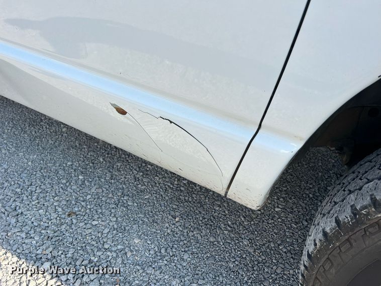 image for item II9183 2005 Dodge Ram 2500  utility bed pickup truck