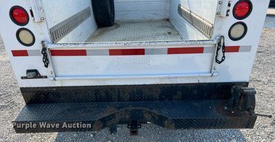image for item II9183 2005 Dodge Ram 2500  utility bed pickup truck