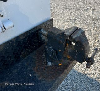 image for item II9183 2005 Dodge Ram 2500  utility bed pickup truck