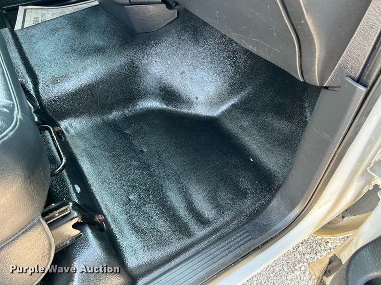 image for item II9183 2005 Dodge Ram 2500  utility bed pickup truck