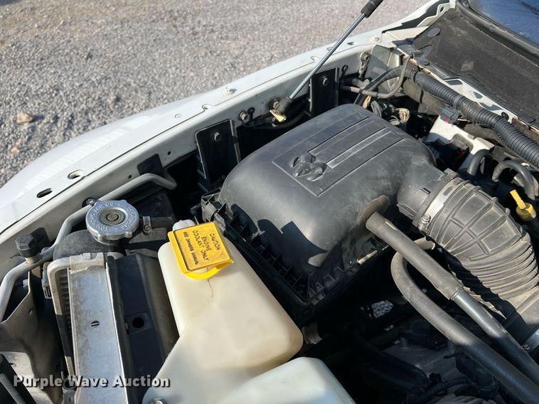 image for item II9183 2005 Dodge Ram 2500  utility bed pickup truck