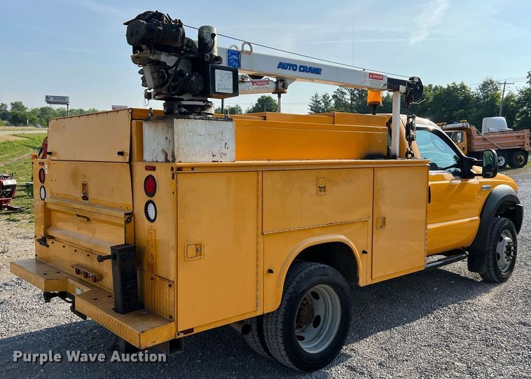 image for item II9184 2007 Ford F450 Super Duty XL  utility / service truck