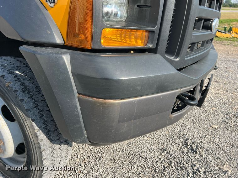 image for item II9184 2007 Ford F450 Super Duty XL  utility / service truck
