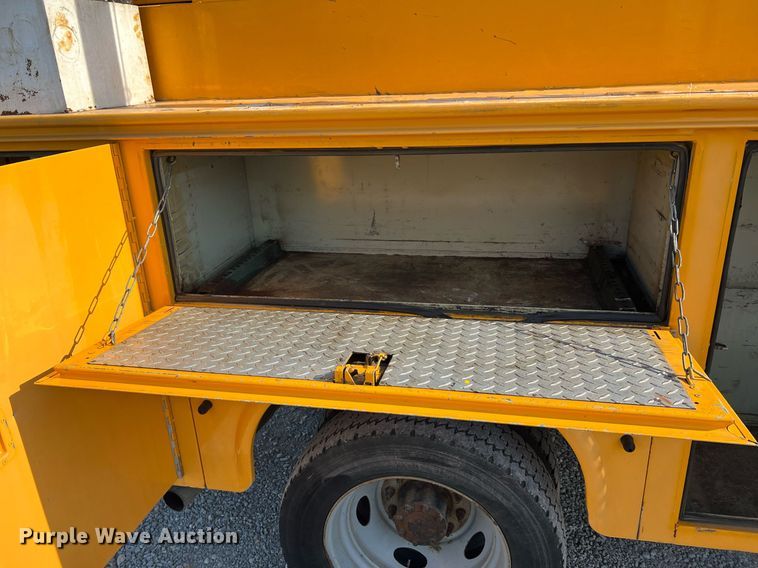 image for item II9184 2007 Ford F450 Super Duty XL  utility / service truck