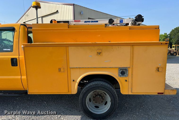 image for item II9184 2007 Ford F450 Super Duty XL  utility / service truck