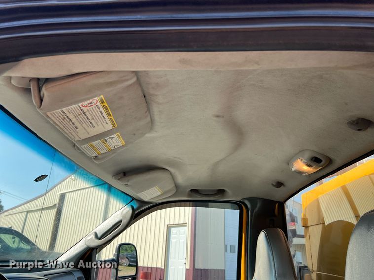 image for item II9184 2007 Ford F450 Super Duty XL  utility / service truck