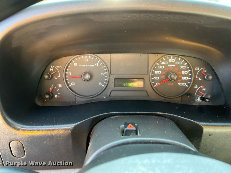 image for item II9184 2007 Ford F450 Super Duty XL  utility / service truck