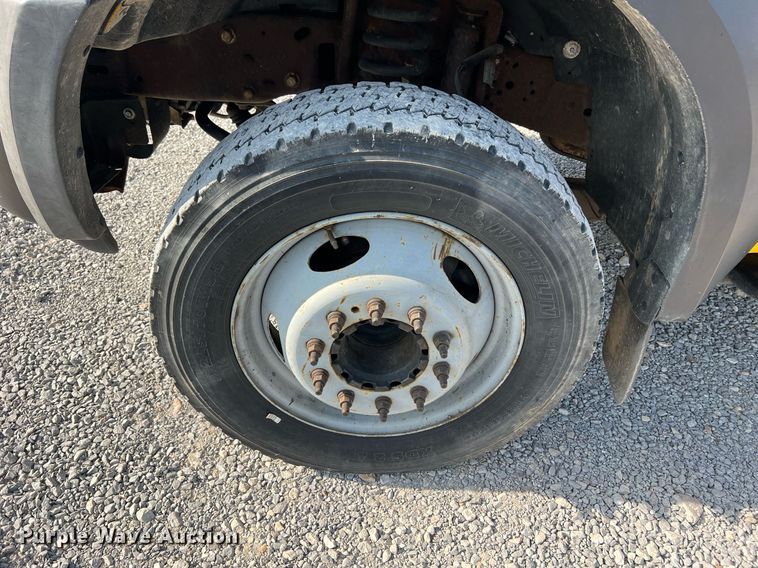 image for item II9184 2007 Ford F450 Super Duty XL  utility / service truck