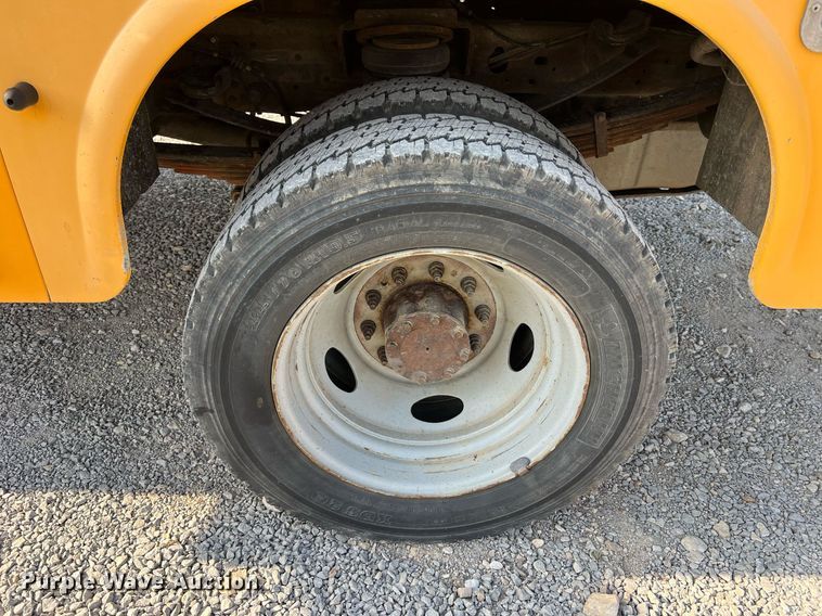 image for item II9184 2007 Ford F450 Super Duty XL  utility / service truck