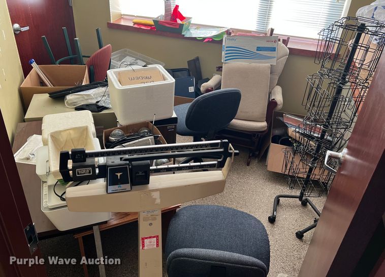 image for item II9234 Office supplies and equipment