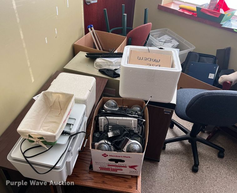 image for item II9234 Office supplies and equipment