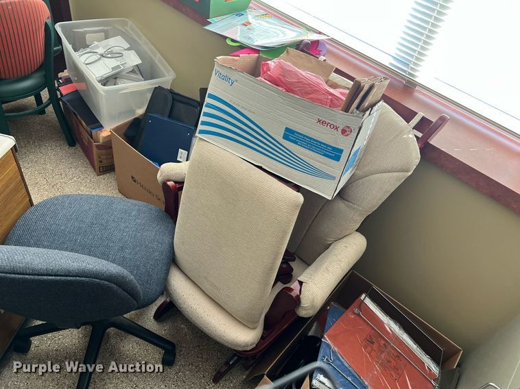 image for item II9234 Office supplies and equipment