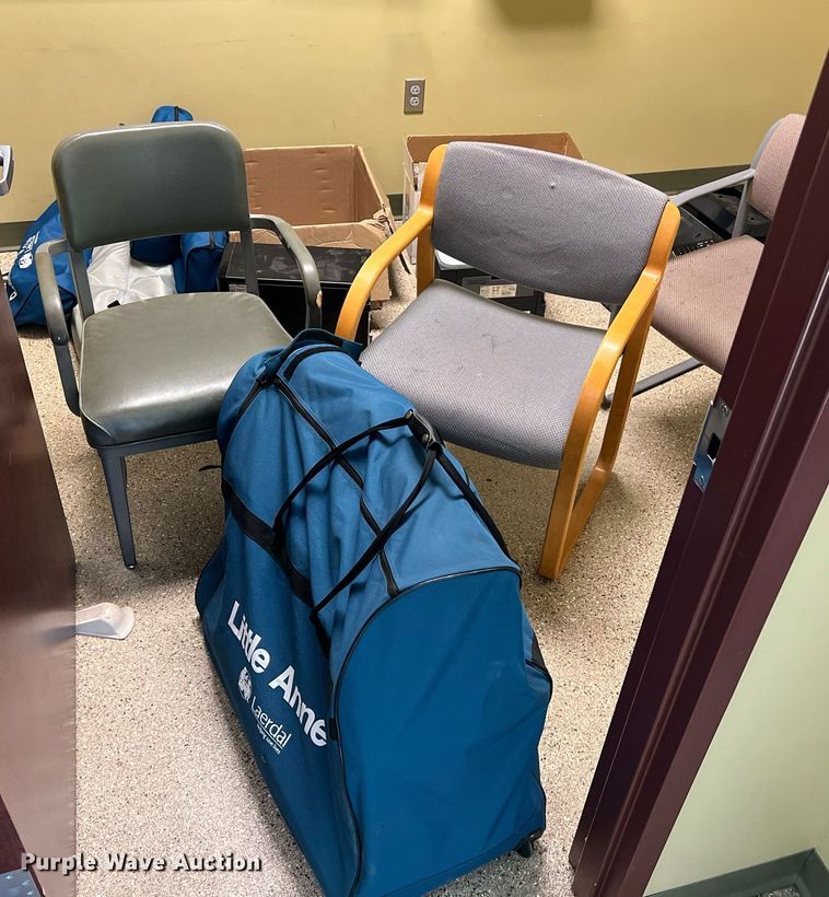 image for item II9234 Office supplies and equipment