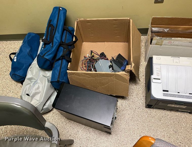 image for item II9234 Office supplies and equipment