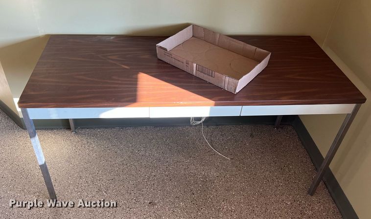 image for item II9234 Office supplies and equipment