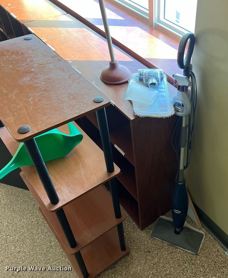 image for item II9234 Office supplies and equipment