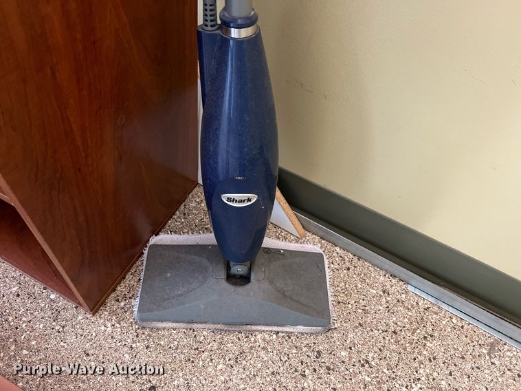 image for item II9234 Office supplies and equipment