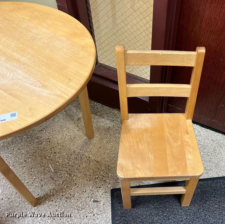 image for item II9234 Office supplies and equipment