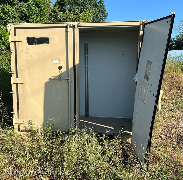 image for item II9235 2004 AAR Mobility Systems ISU 90  storage container