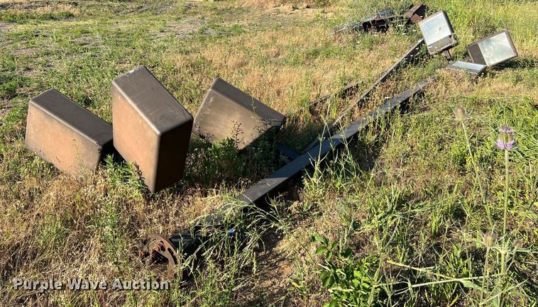 image for item II9236 (3) light posts