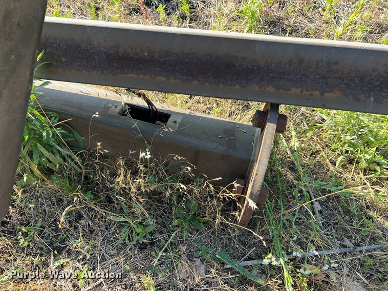 image for item II9236 (3) light posts