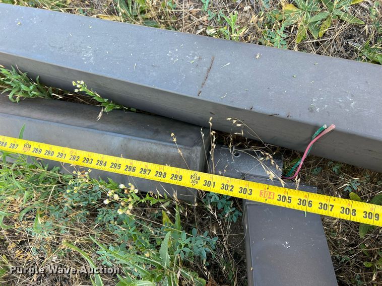 image for item II9236 (3) light posts