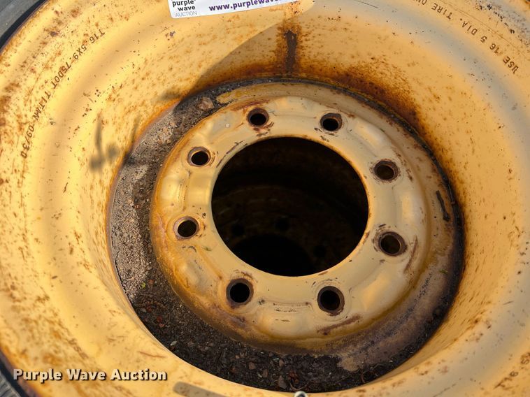 image for item II9237 Tires and tracks