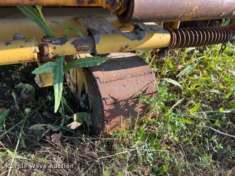 image for item II9238 Ford Lane  paver