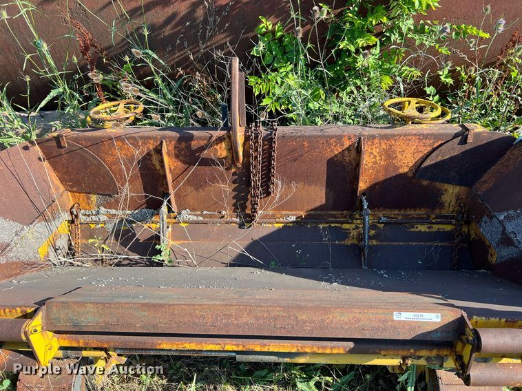 image for item II9238 Ford Lane  paver