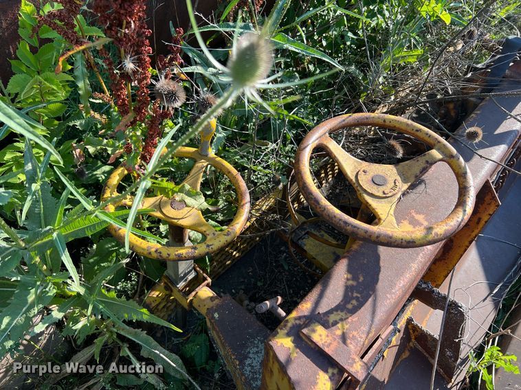 image for item II9238 Ford Lane  paver