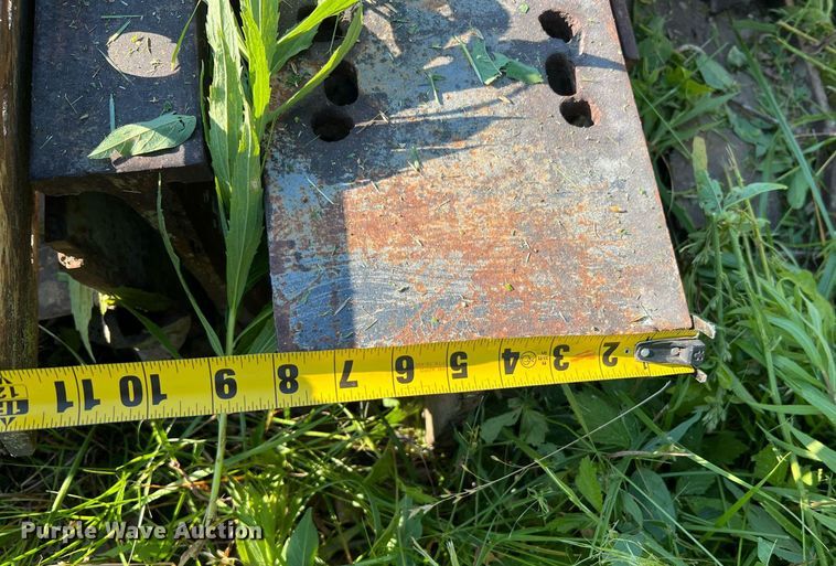 image for item II9240 Approximately 40 steel I-beams