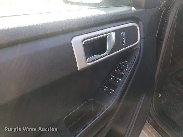 image for item IP9263 2020 Ford Explorer Police Interceptor  SUV