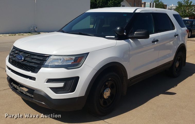 image for item IP9267 2016 Ford Explorer Police Interceptor  SUV