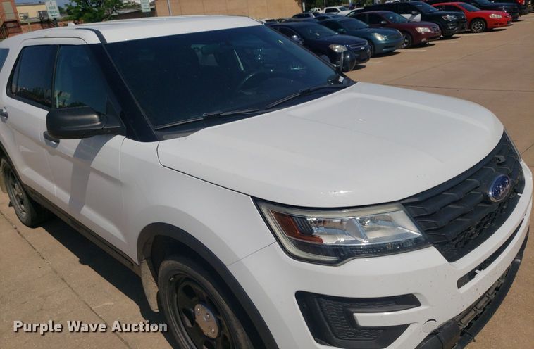 image for item IP9267 2016 Ford Explorer Police Interceptor  SUV