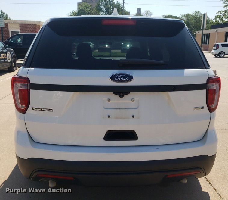 image for item IP9267 2016 Ford Explorer Police Interceptor  SUV