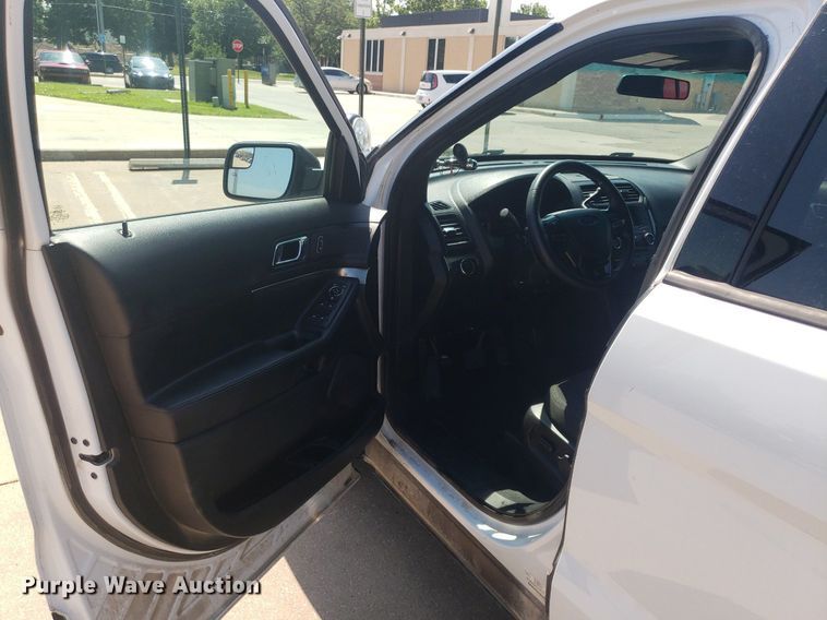 image for item IP9267 2016 Ford Explorer Police Interceptor  SUV