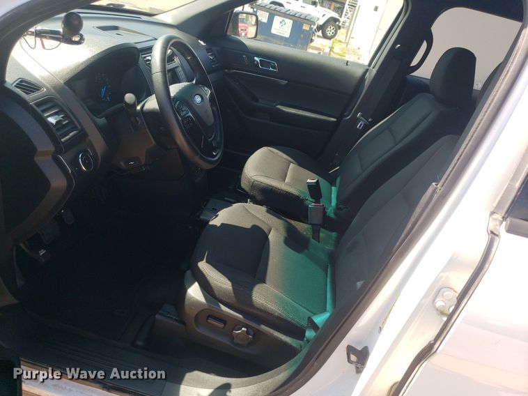 image for item IP9267 2016 Ford Explorer Police Interceptor  SUV