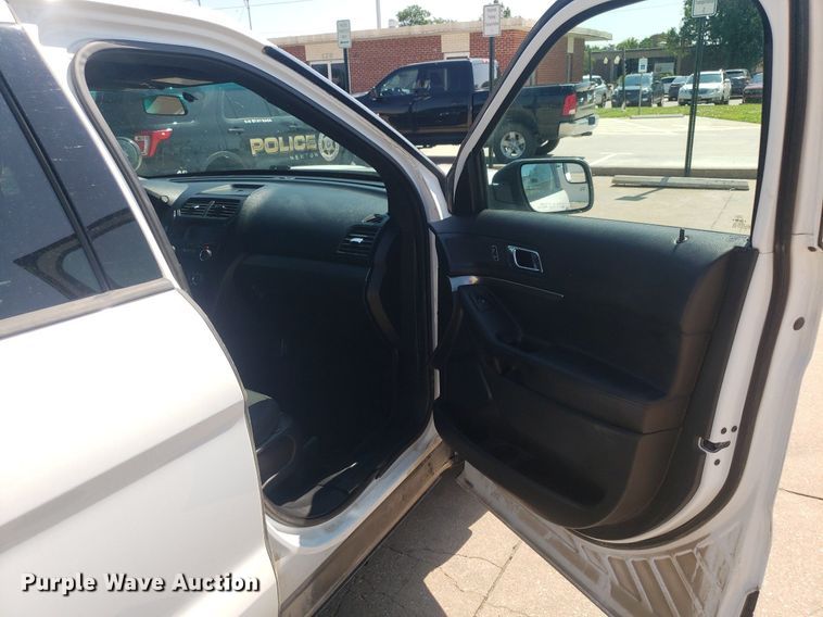 image for item IP9267 2016 Ford Explorer Police Interceptor  SUV