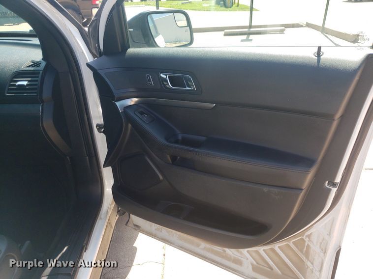 image for item IP9267 2016 Ford Explorer Police Interceptor  SUV