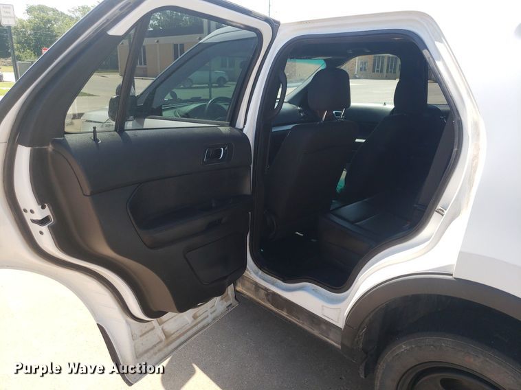 image for item IP9267 2016 Ford Explorer Police Interceptor  SUV