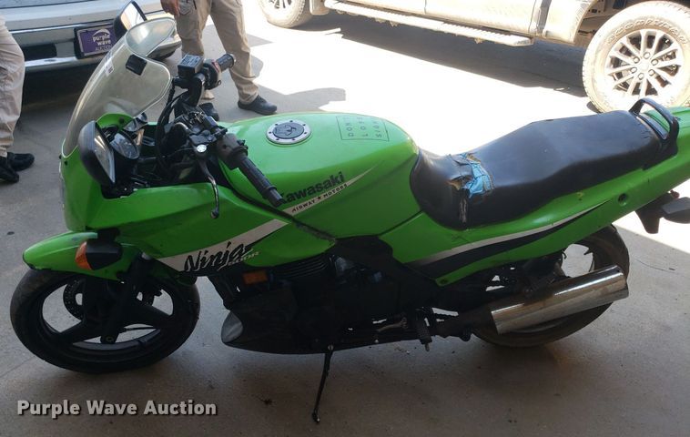 image for item IP9270 2006 Kawasaki Ninja 500R  motorcycle