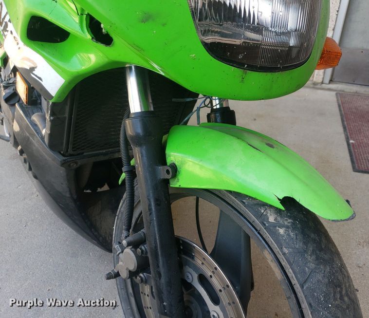 image for item IP9270 2006 Kawasaki Ninja 500R  motorcycle