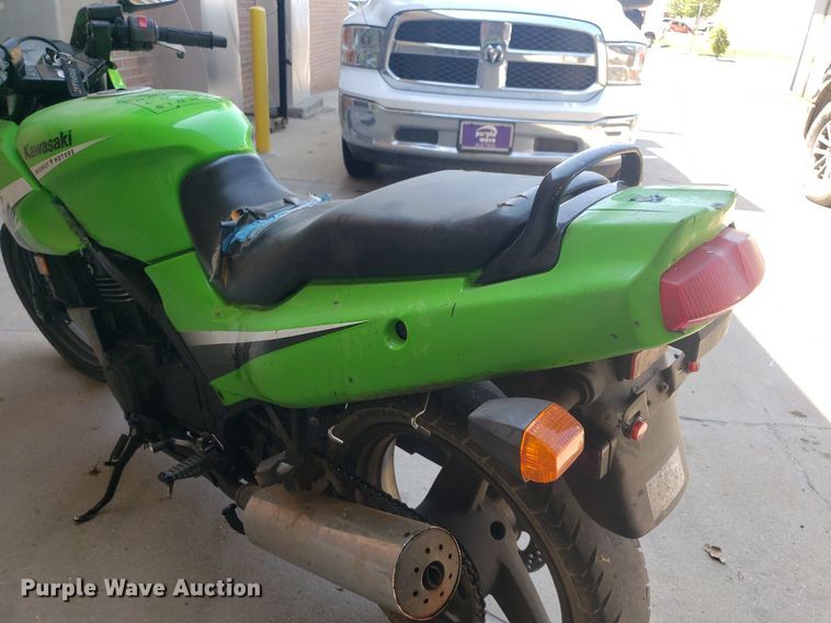 image for item IP9270 2006 Kawasaki Ninja 500R  motorcycle