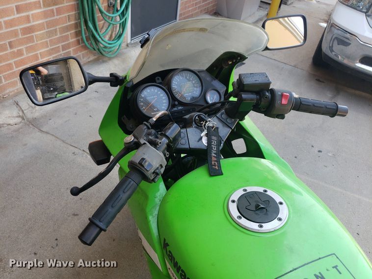 image for item IP9270 2006 Kawasaki Ninja 500R  motorcycle