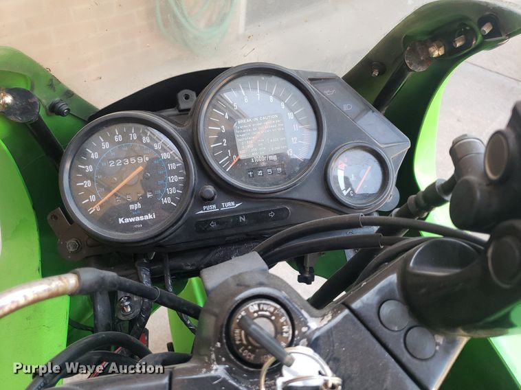 image for item IP9270 2006 Kawasaki Ninja 500R  motorcycle