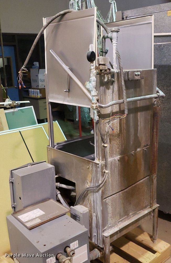 image for item IP9290 Hobart C-15  dishwasher