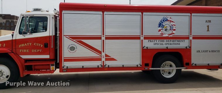 image for item IP9334 1999 Freightliner FL70  rescue vehicle